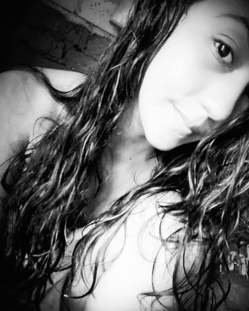Morenita #87406768