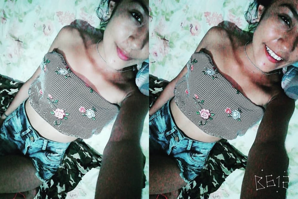 Morenita #87406799