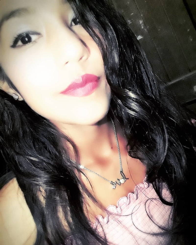 Morenita #87406907