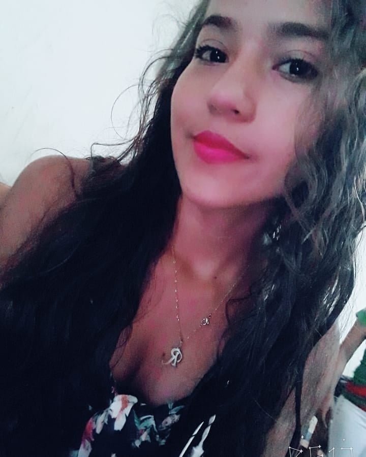 Morenita #87407062