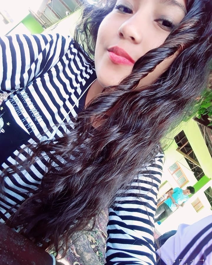 Morenita #87407112