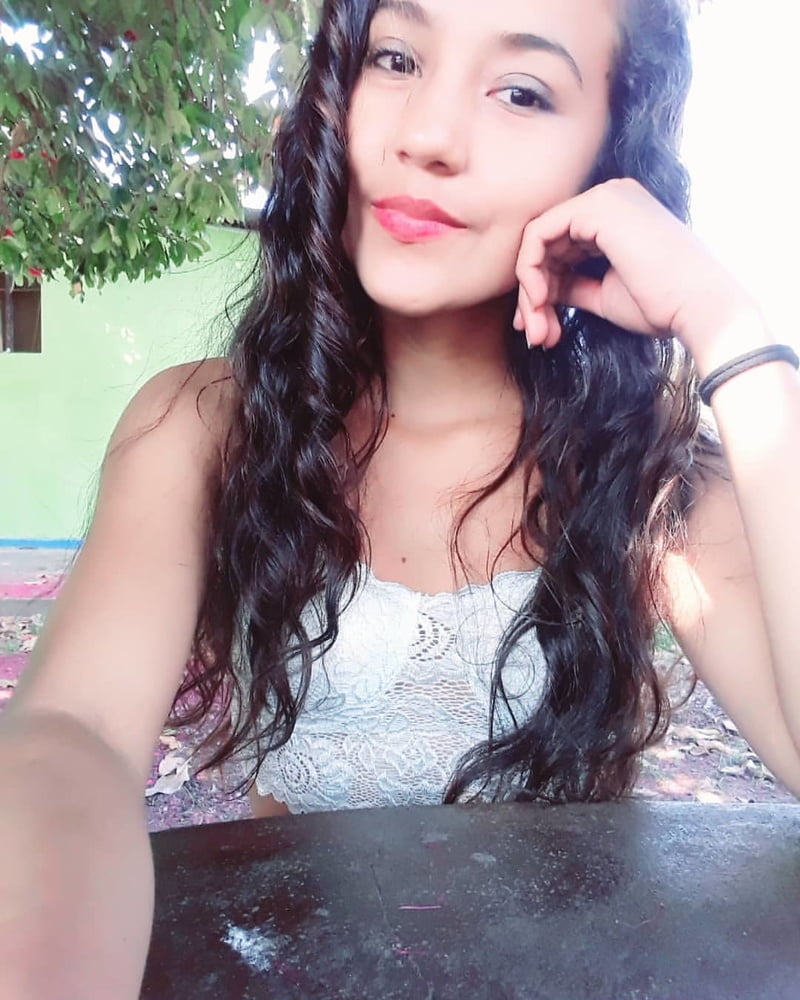 Morenita #87407115