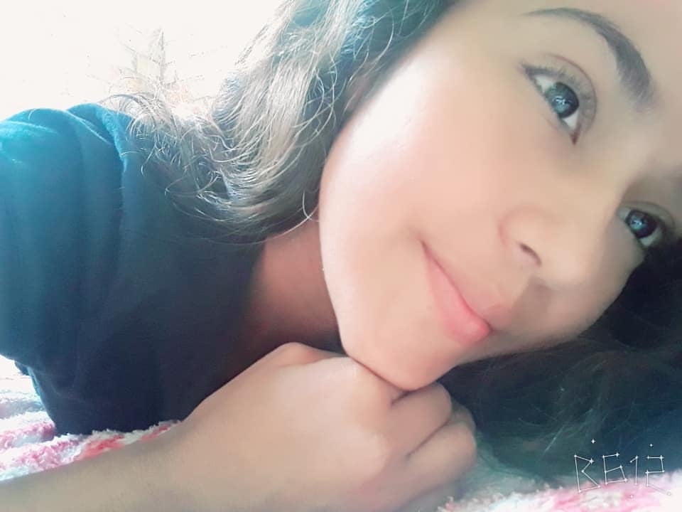 Morenita #87407119