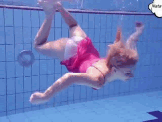 Esbeltas gimnastas desnudas
 #102409093