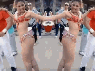 Esbeltas gimnastas desnudas
 #102409120