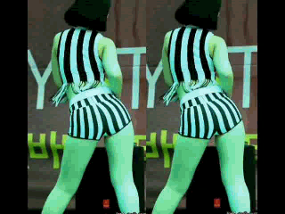 Esbeltas gimnastas desnudas
 #102409123