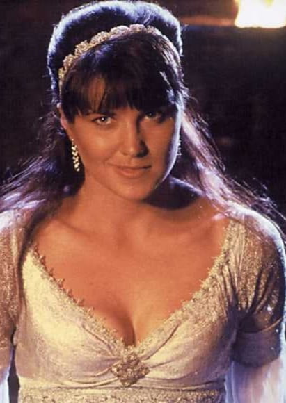 Lucy lawless
 #99557608