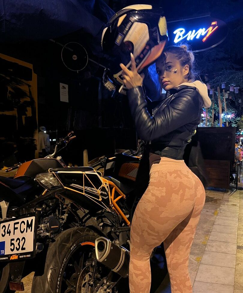 Gizem Bagdacicek desnuda #109213234