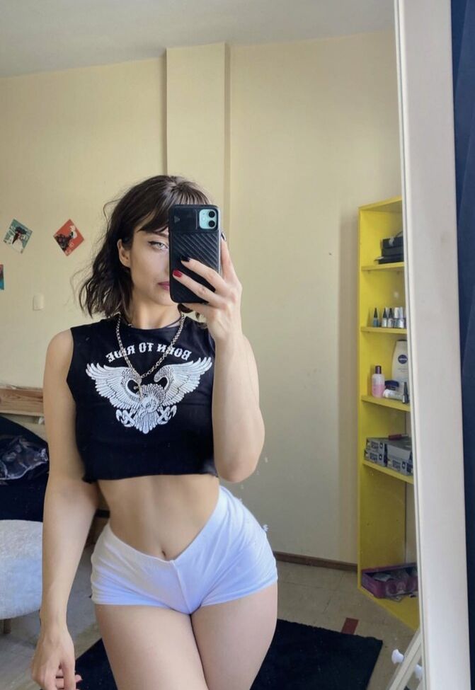 Gizem Bagdacicek desnuda #109213335