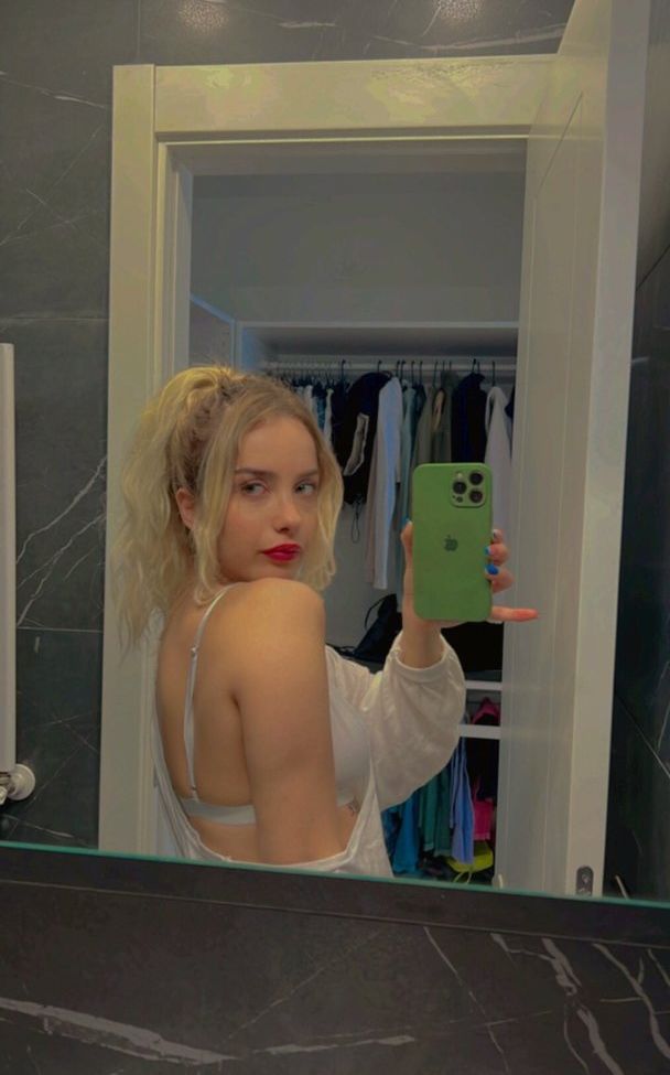 Gizem Bagdacicek desnuda #109213459