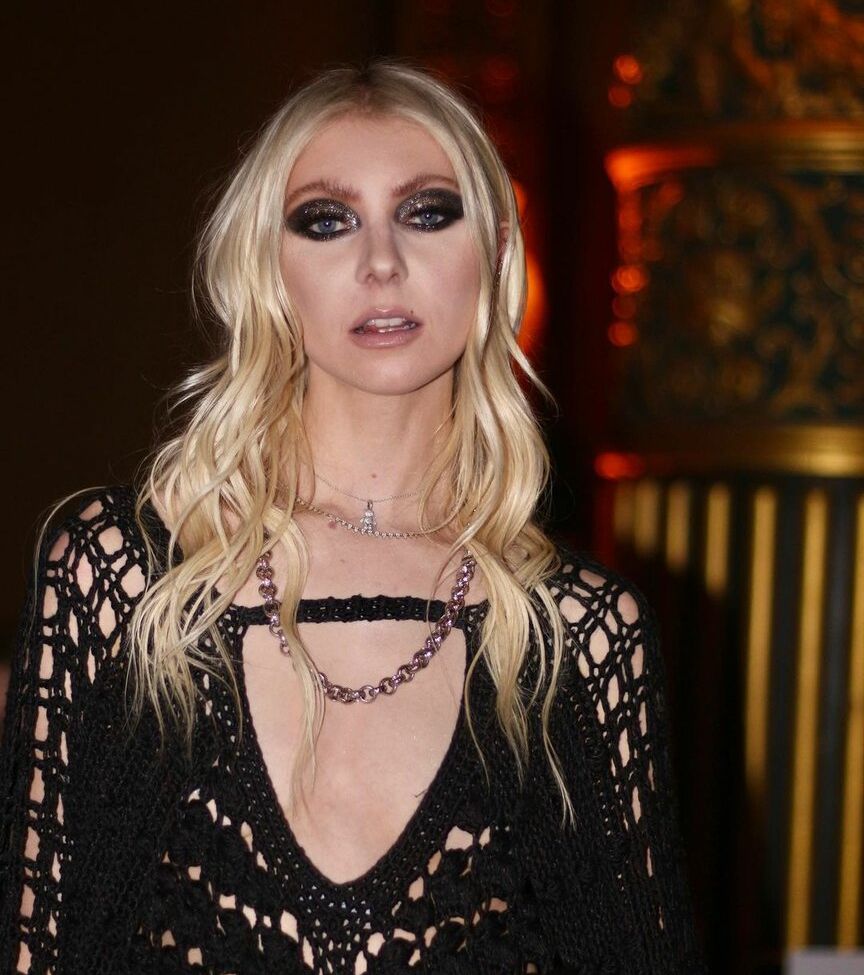 Taylor Momsen nude #108777267