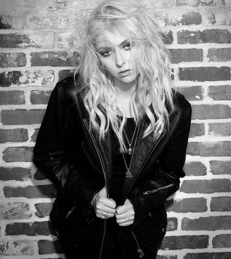 Taylor Momsen nude #108777349