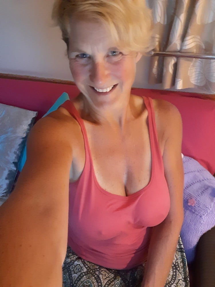 Molly, sexy uk milf schlampe
 #81374086