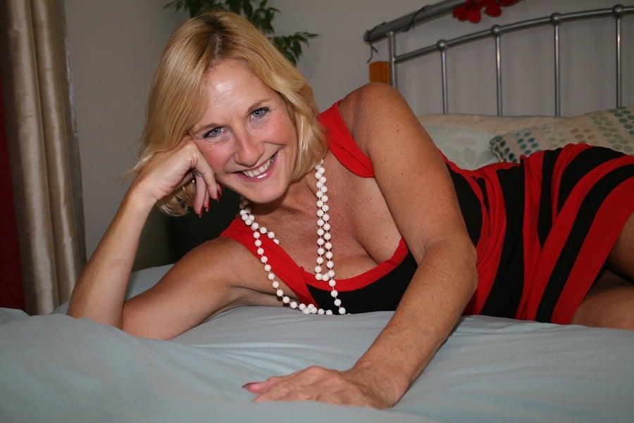 Molly, sexy uk milf schlampe
 #81374197