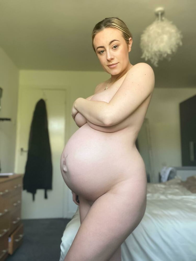 Sexy bobbi schwanger ausgesetzt
 #81870757