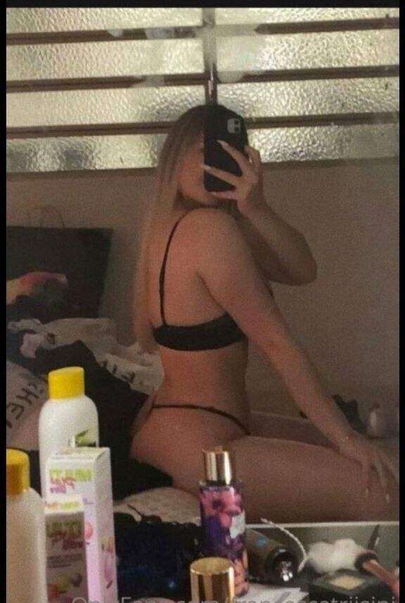 Francescatrisini desnuda #109864218