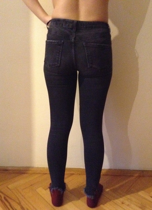 Filles turques en jeans
 #98331508