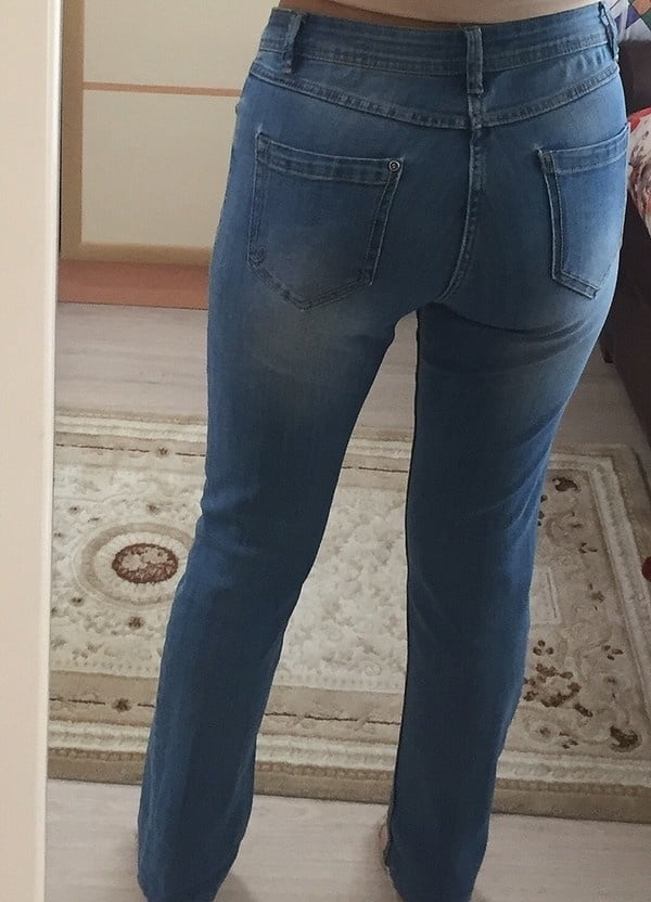 Filles turques en jeans
 #98331575