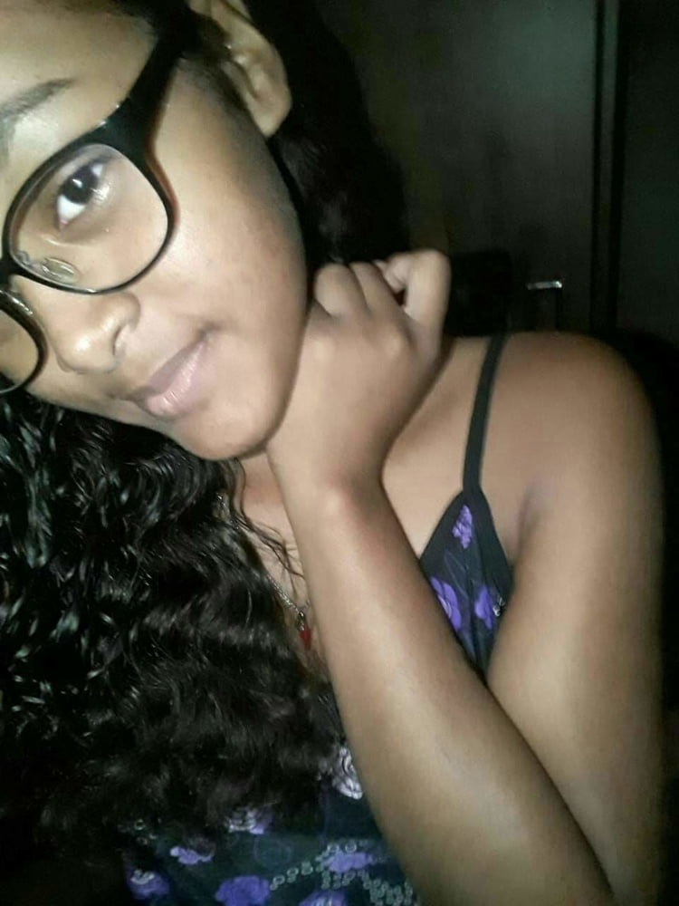 Morenita preciosa de puntarenas costa rica
 #91366589