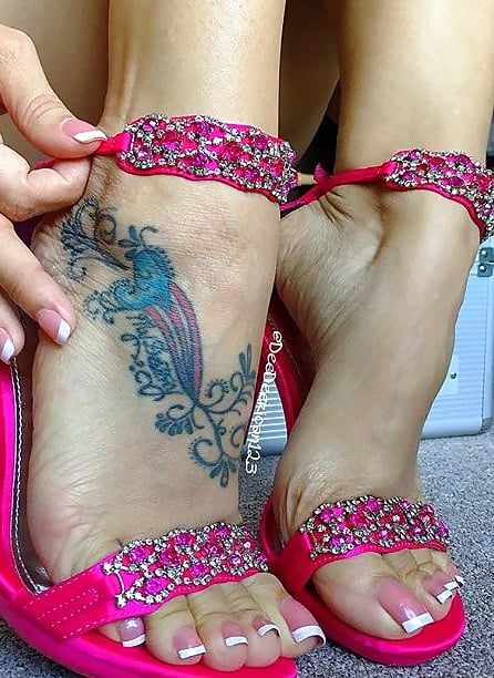 Vote What Tattoo For My Feet #107187884