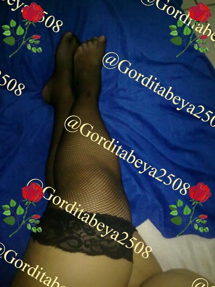 Grosses jambes en lingerie
 #97832253