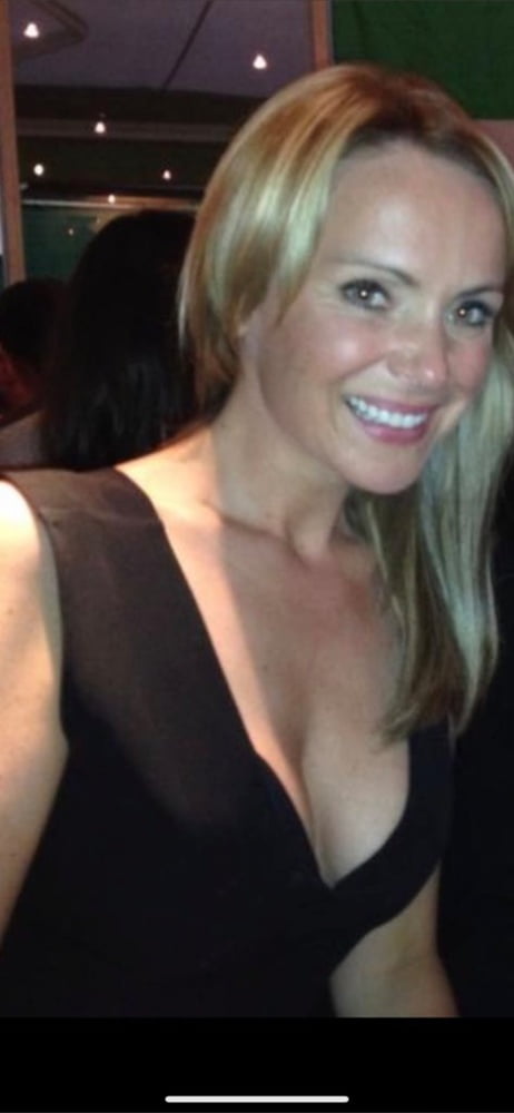 Milfs for comments #105952724