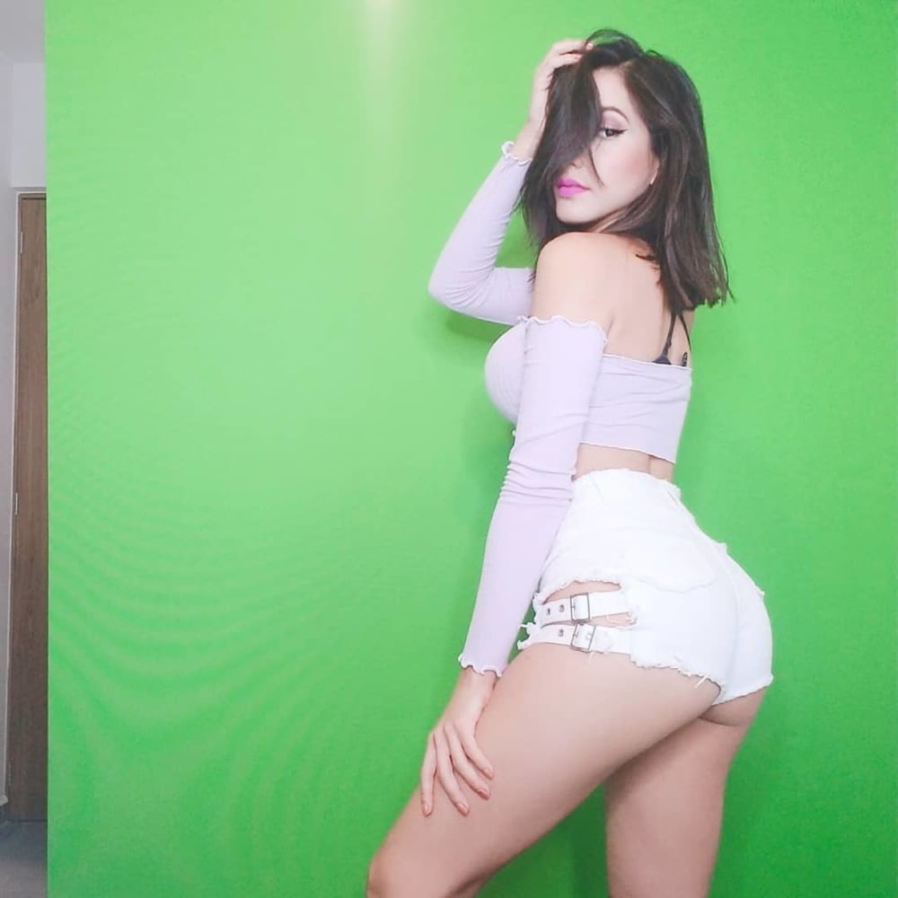 Daniela azuaje twitch
 #81261245