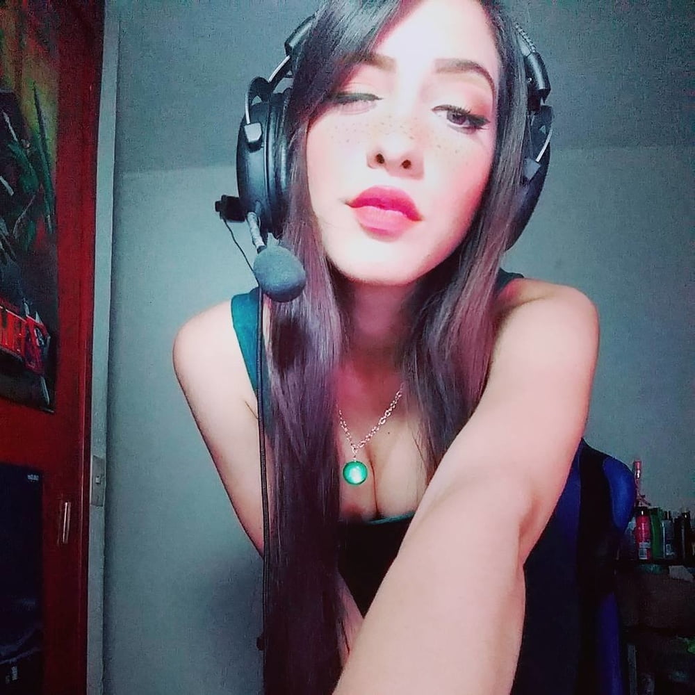 Daniela azuaje twitch
 #81261572