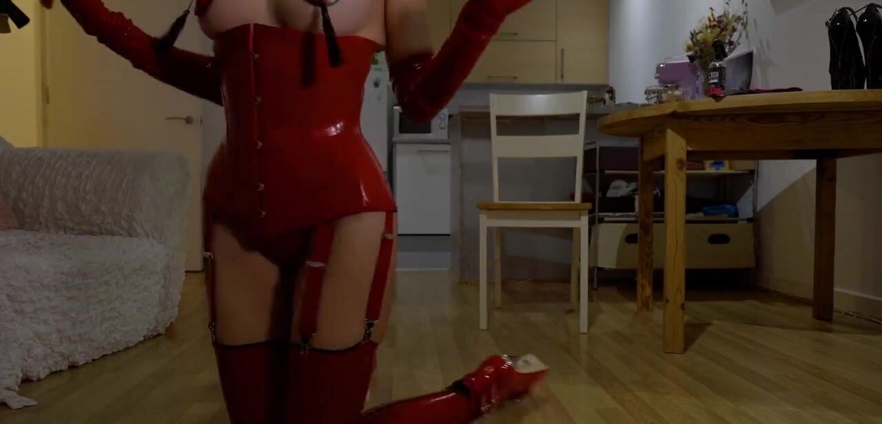 Anna Zapala desnuda #107985305