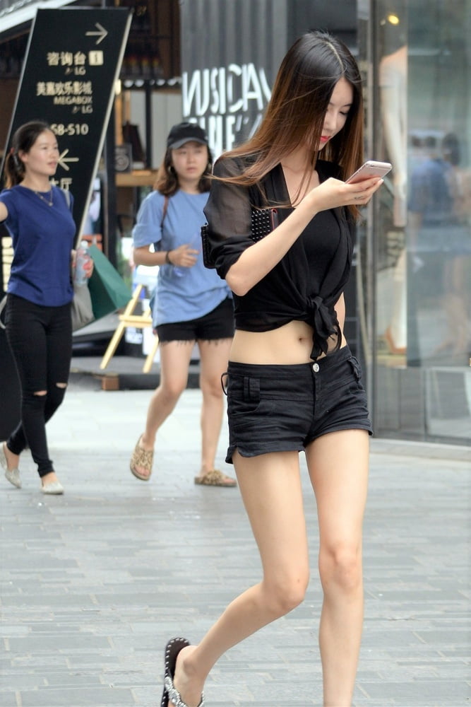 Candid: Chinese Shorts Crotchwatch.... #107012106