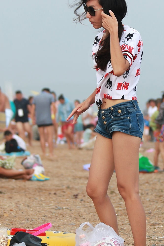 Candid: Chinese Shorts Crotchwatch.... #107012158
