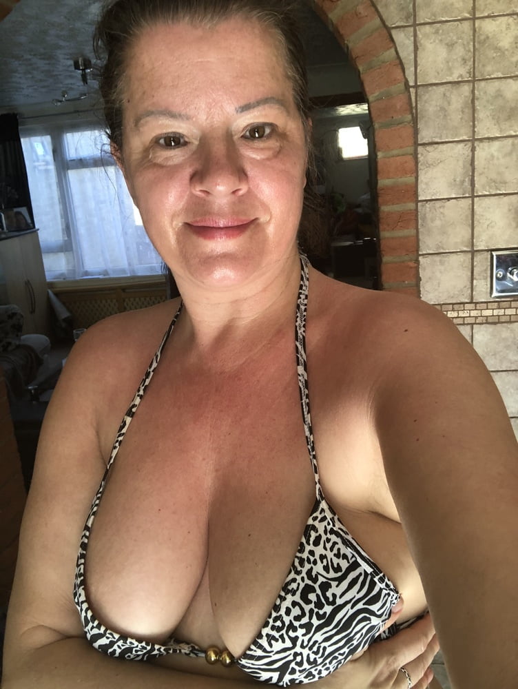 Great tits still in lockdown in my birthday week May 2020 #96546521