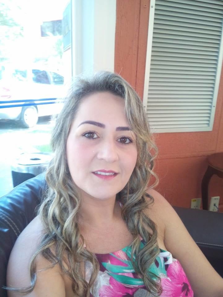 Coroa Cida Guimaraes #89861740