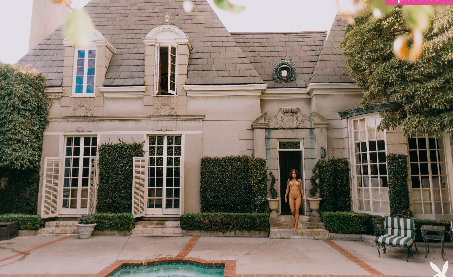 Skye Fires desnuda #108140707