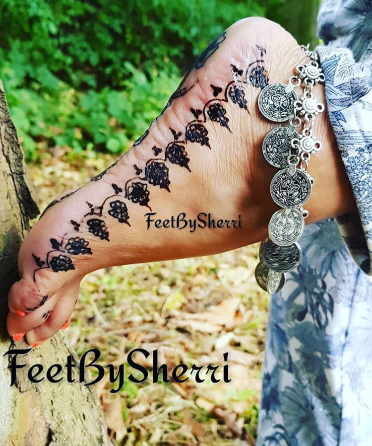 Sexy indische Füße (feetbysherri)
 #81905844