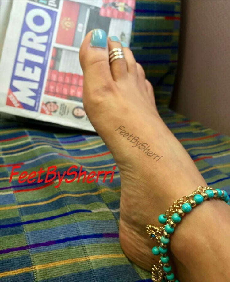Sexy indische Füße (feetbysherri)
 #81905904