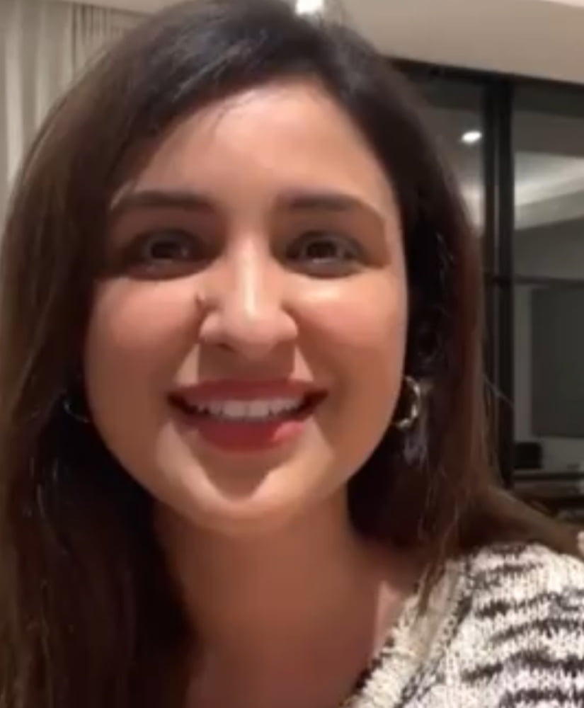 Homenaje a Parineeti chopra
 #92892372