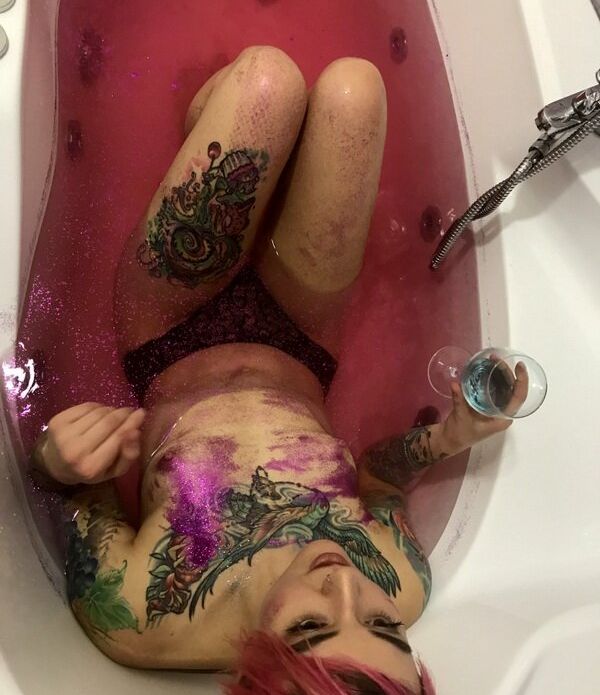 Pink_Hurricane desnuda #108076274