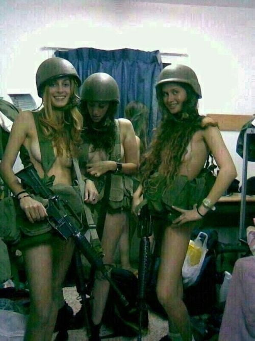 Donne militari
 #81740217