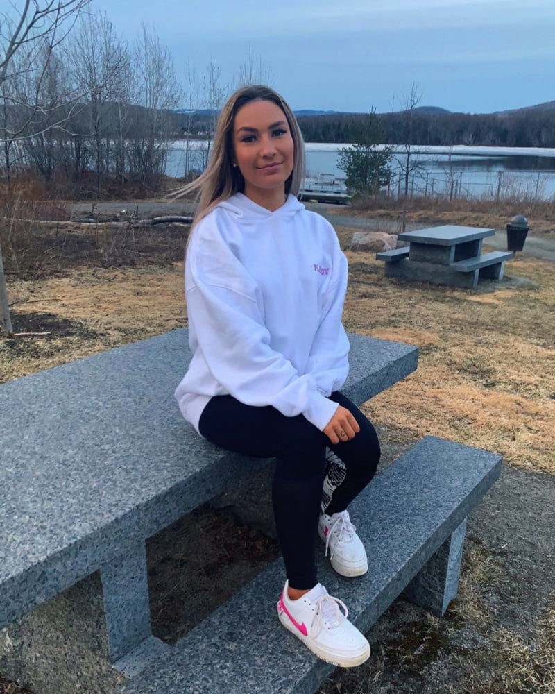 Cette pute d ariane #87635275