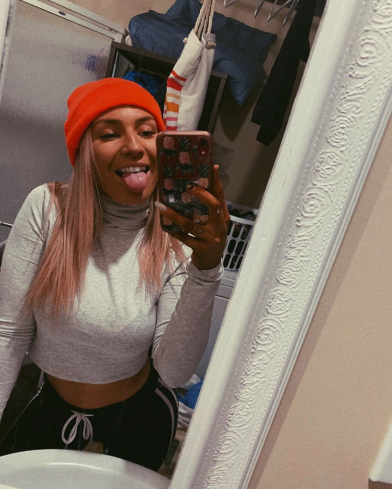 Cette pute d ariane #87635296