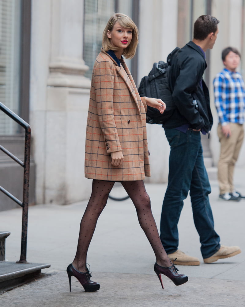 Taylor Swift #105117234