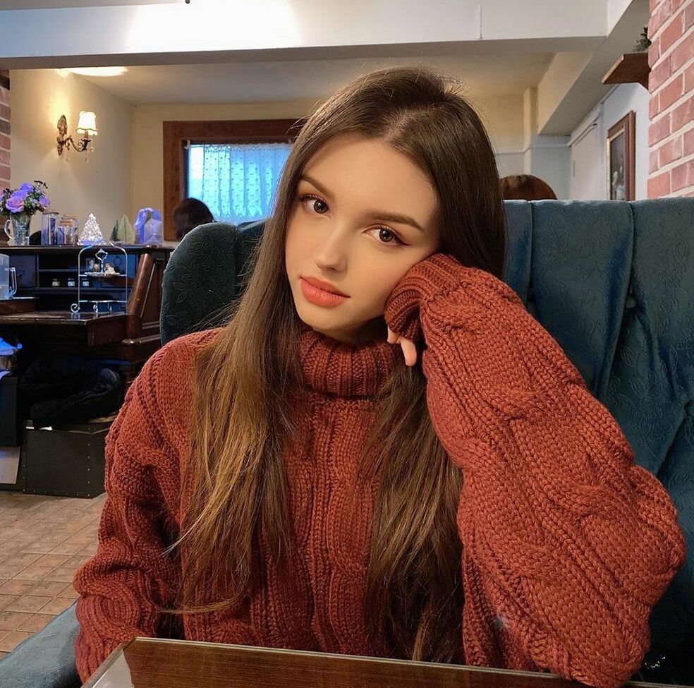 Elina Karimova desnuda #109809083