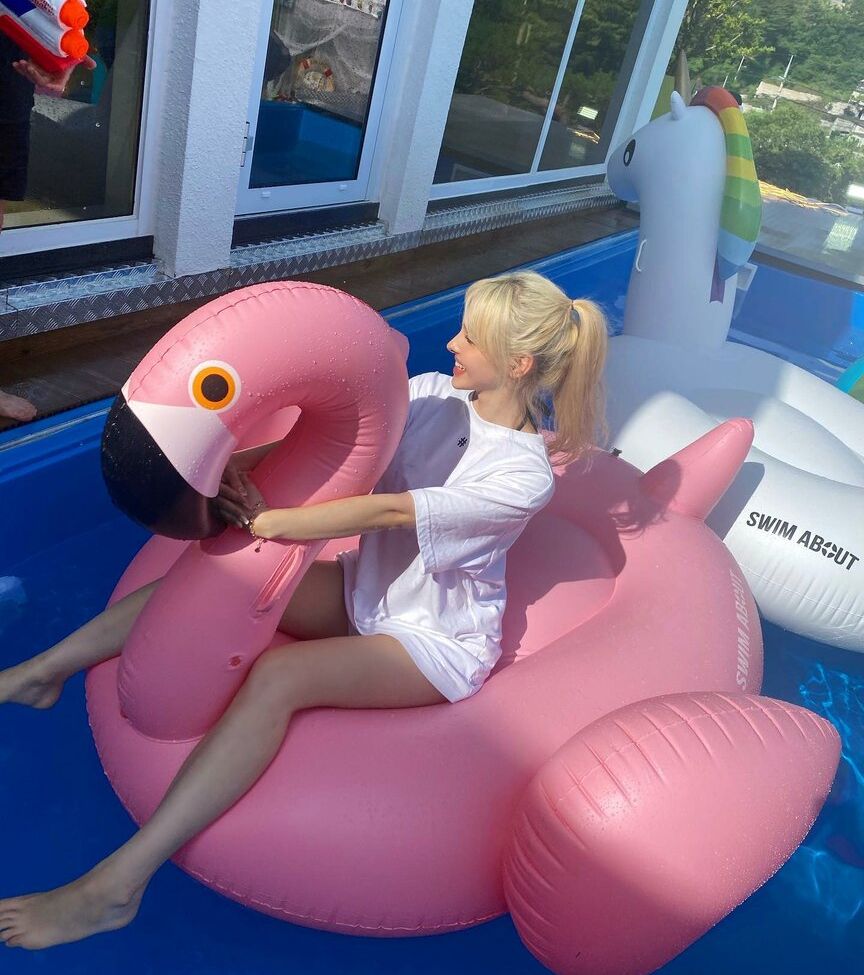 Elina Karimova desnuda #109809091