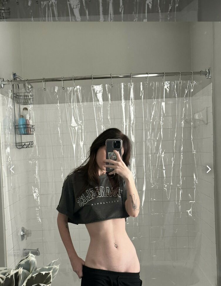 Courtney desnuda #108163561