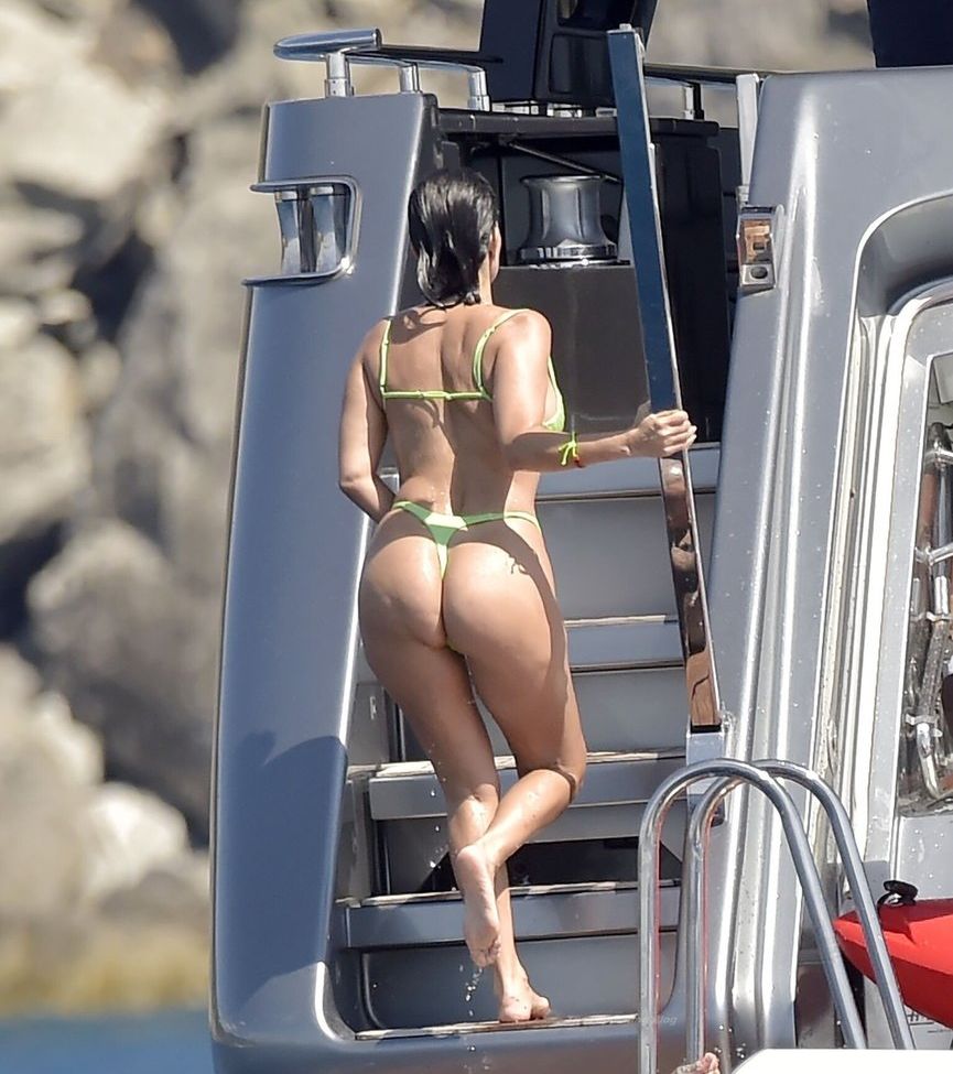 Kourtney Kardashian nackt #108662632