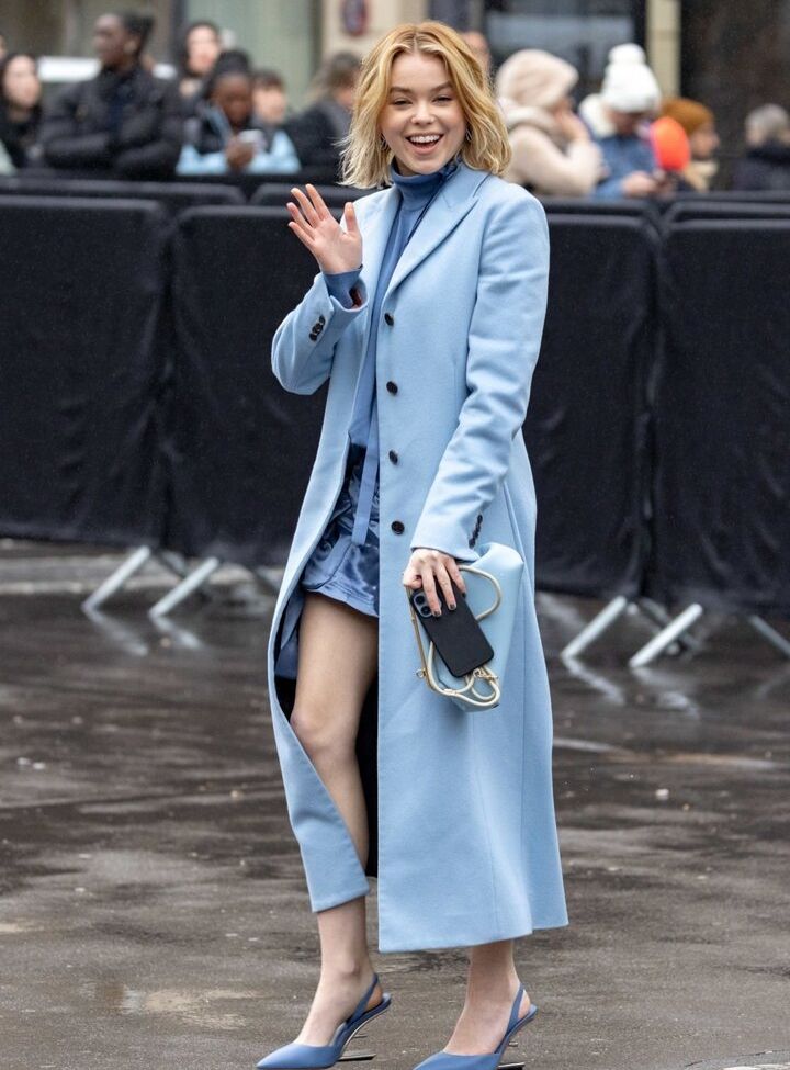 Milly Alcock nackt #108808882