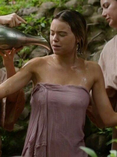 Milly Alcock nackt #108808980