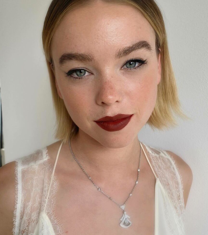 Milly Alcock nackt #108808981