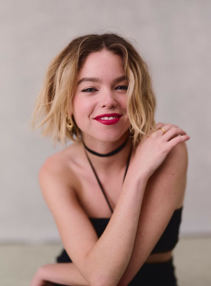 Milly Alcock nackt #108809009